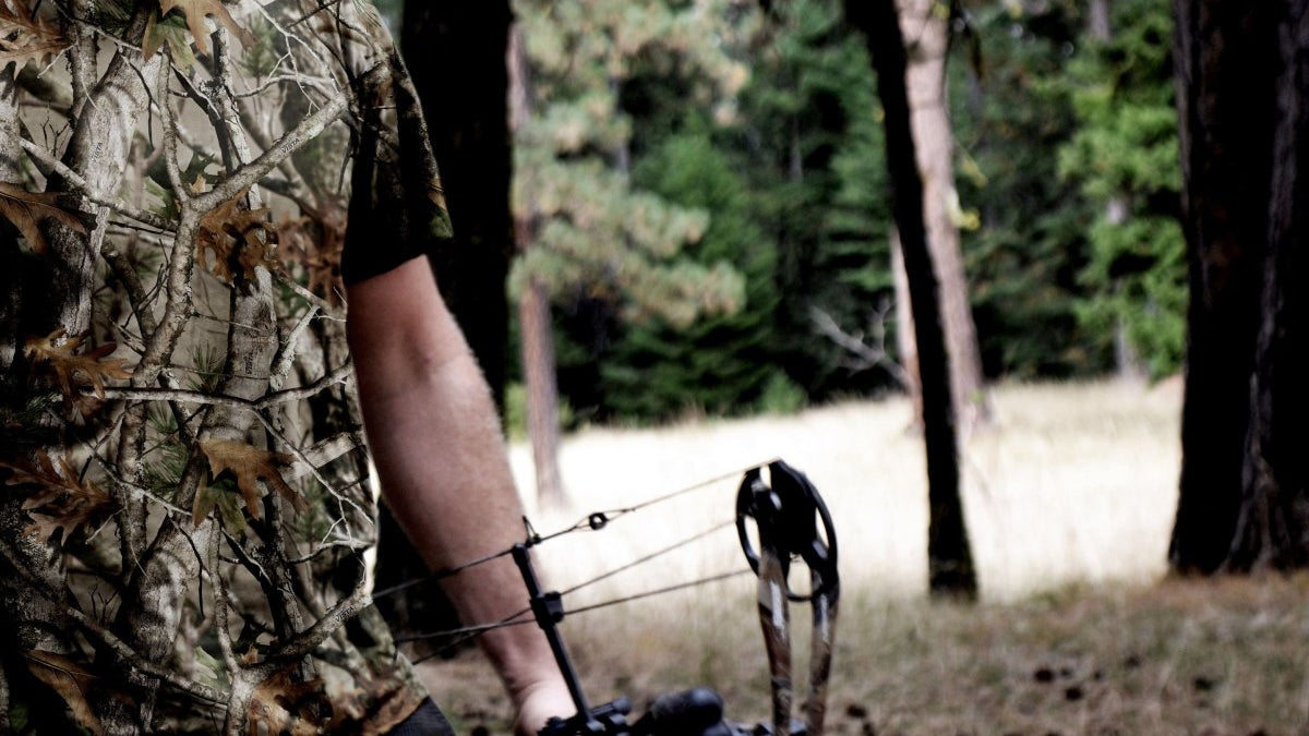 How to Shoot a Compound Bow and Make it Look Good Too! - GunSkins