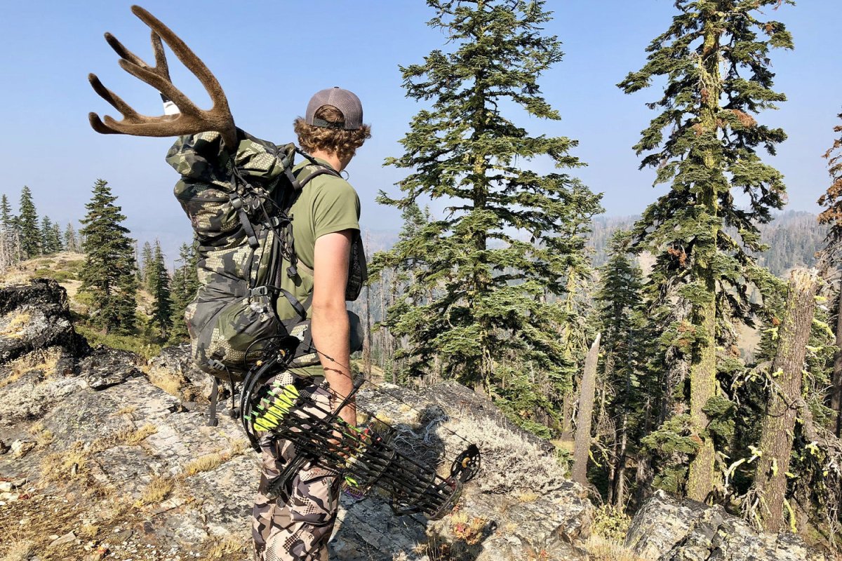 Huned Pack Top 12 Hunting Pack Essentials for Any Hunting Trip | Gunskins – GunSkins