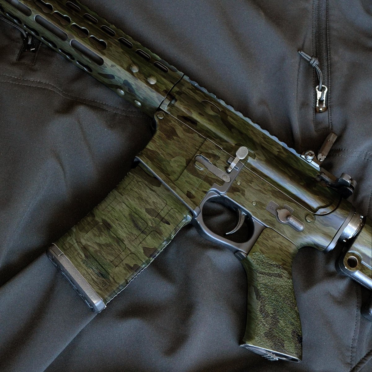 AR-15 Rifle Skin - GunSkins