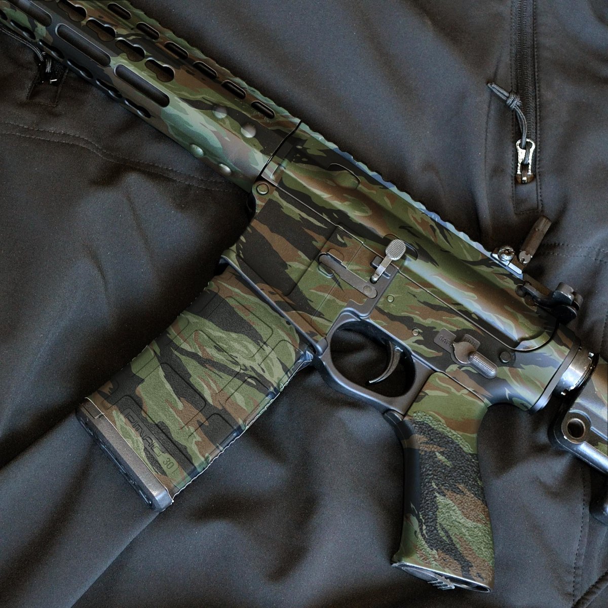 AR-15 Rifle Skin - GunSkins